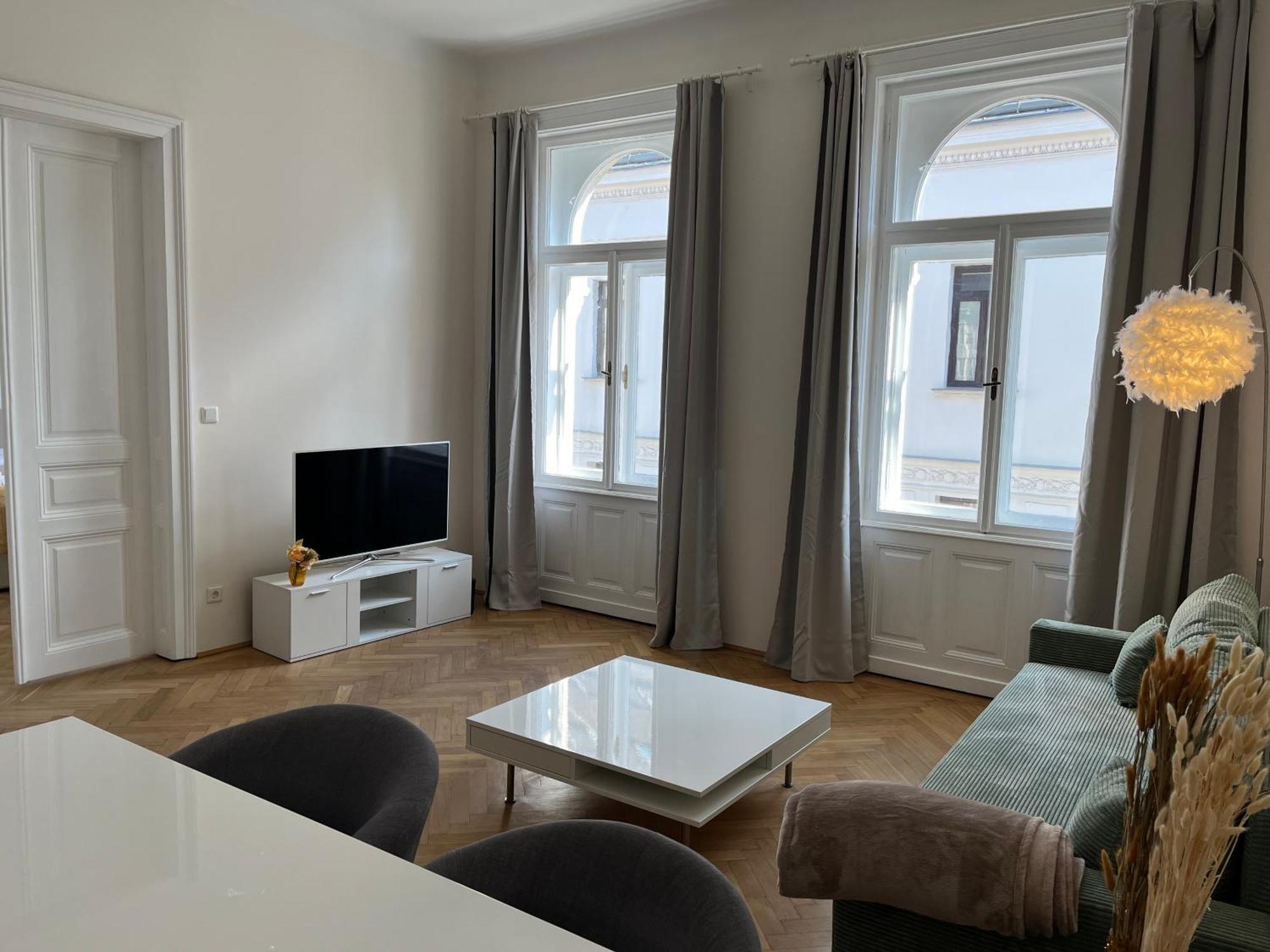 Grosszuegiger Wiener Altbau Gleich Neben Schoenbrunn Eksteriør billede